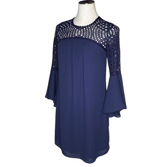 Lilly Pulitzer Amenna Bell Sleeve Lace Dress size 0 - Picture 4 of 12